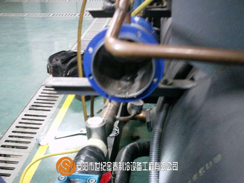 主机换油与维护