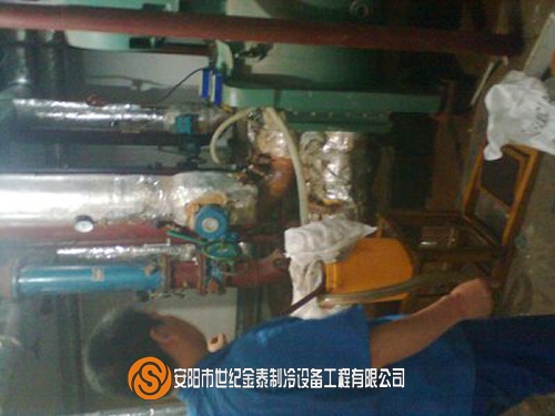 主机换油与维护